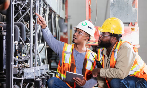 Best Affordable Emergency Electrician  in Deschutes River Woods, OR